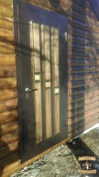 Металлическая дверь для загородного дома, дачи